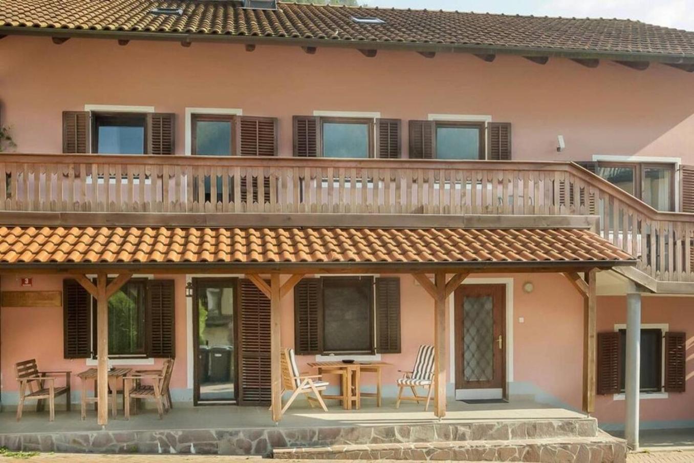 House Maharac With 3 Apartments Till 18 Persons Kamno Zewnętrze zdjęcie