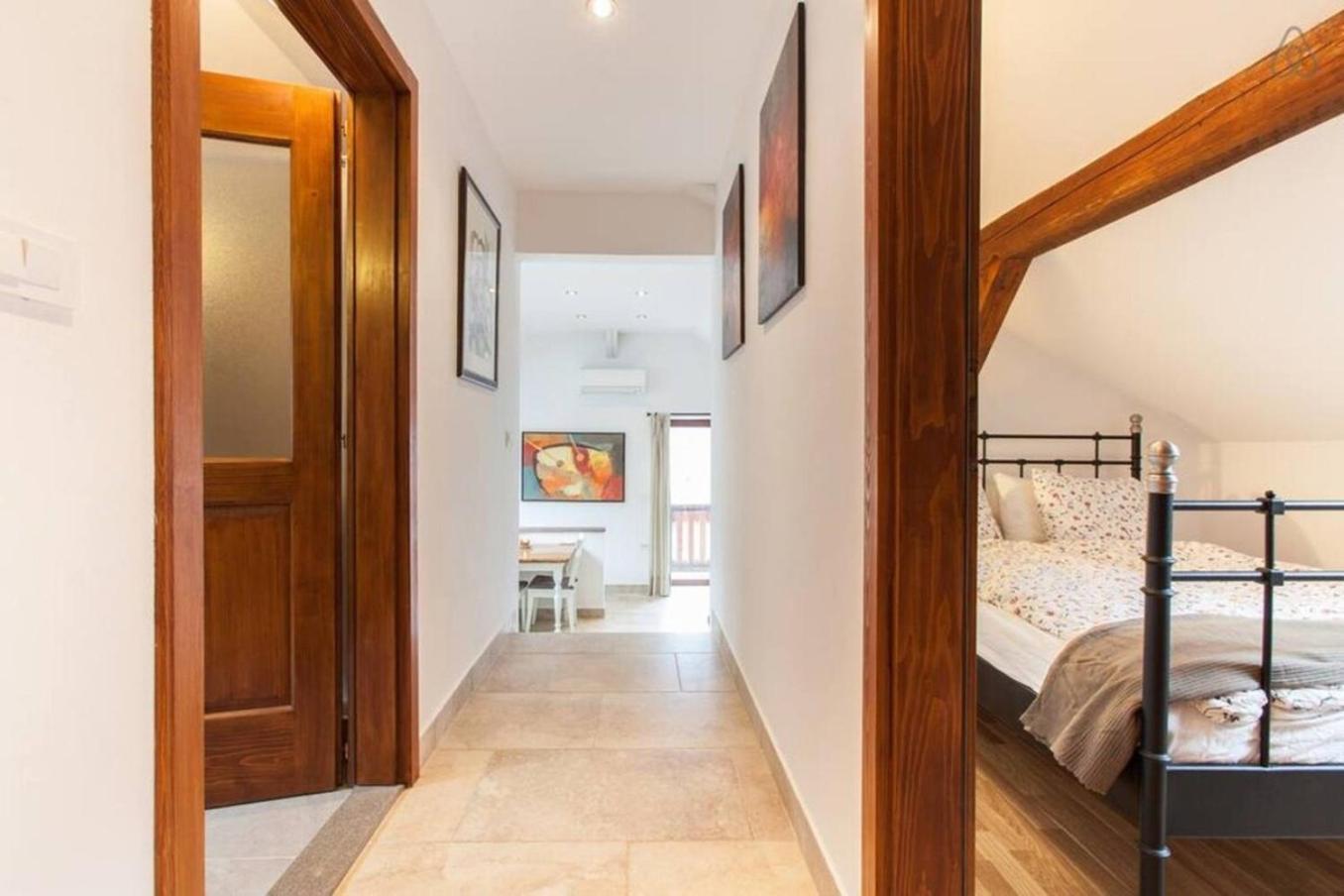 House Maharac With 3 Apartments Till 18 Persons Kamno Zewnętrze zdjęcie